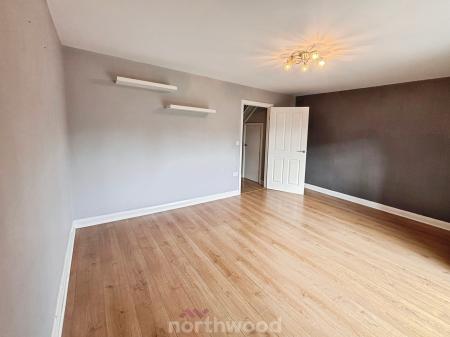 3 bedroom Detached house to let in Golden Fleece Court, Beckett Road, Doncaster, DN2