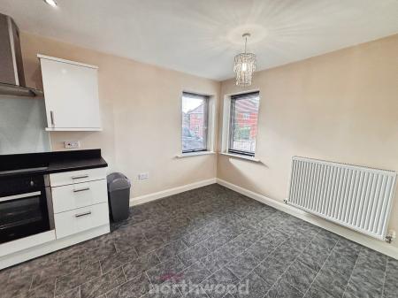3 bedroom Detached house to let in Golden Fleece Court, Beckett Road, Doncaster, DN2