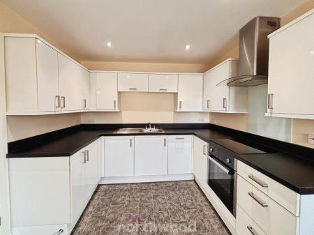 3 bedroom Detached house to let in Golden Fleece Court, Beckett Road, Doncaster, DN2