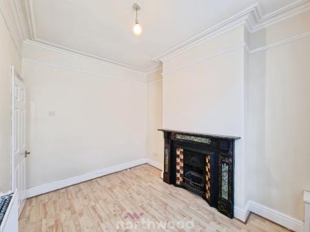 3 bedroom Terraced House for sale in Alexandra Road, Balby, Doncaster, DN4