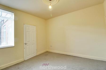 2 bedroom Terraced House to let in Somerset Road, Hyde Park, Doncaster, DN1