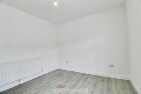 2 bedroom Terraced House to let in Somerset Road, Hyde Park, Doncaster, DN1