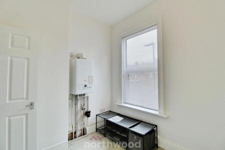 2 bedroom Terraced House to let in Somerset Road, Hyde Park, Doncaster, DN1