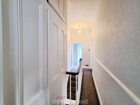 2 bedroom Terraced House to let in Beechfield Road, Hyde Park, Doncaster, DN1