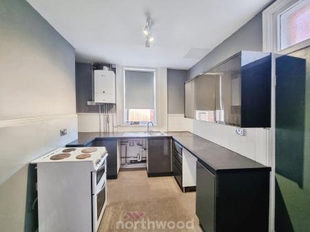 2 bedroom Terraced House to let in Beechfield Road, Hyde Park, Doncaster, DN1