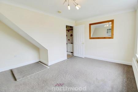2 bedroom Semi-detached house to let in Ansult Court, Bentley, Doncaster, DN5