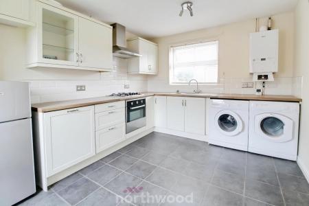 2 bedroom Semi-detached house to let in Ansult Court, Bentley, Doncaster, DN5