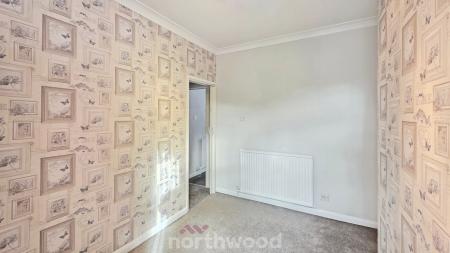 3 bedroom Terraced House to let in Kings Road, Askern, Doncaster, DN6