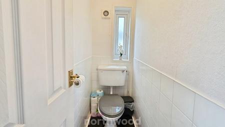 3 bedroom Semi-detached house for sale in Barnby Dun Road, Clay Lane, Doncaster, DN2