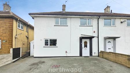 3 bedroom Semi-detached house for sale in Barnby Dun Road, Clay Lane, Doncaster, DN2
