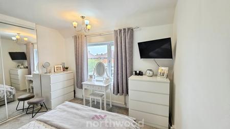 3 bedroom Semi-detached house for sale in Barnby Dun Road, Clay Lane, Doncaster, DN2