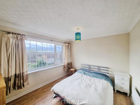 3 bedroom Semi-detached house for sale in Fern Close, Wheatley Hills, Doncaster, DN2