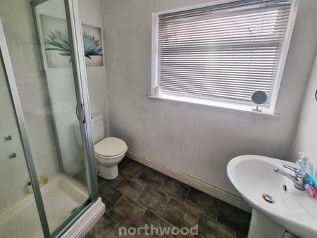 3 bedroom Semi-detached house for sale in Fern Close, Wheatley Hills, Doncaster, DN2
