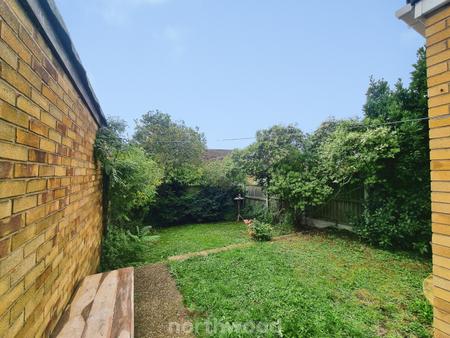 3 bedroom Semi-detached house for sale in Fern Close, Wheatley Hills, Doncaster, DN2