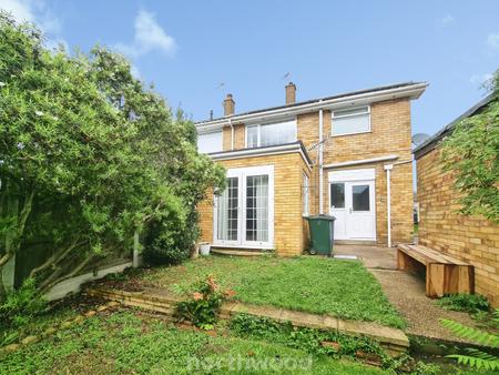 3 bedroom Semi-detached house for sale in Fern Close, Wheatley Hills, Doncaster, DN2