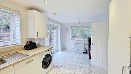 3 bedroom Detached house for sale in Blackberry Road, Lakeside, Doncaster, DN4