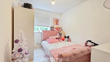 3 bedroom Detached house for sale in Blackberry Road, Lakeside, Doncaster, DN4