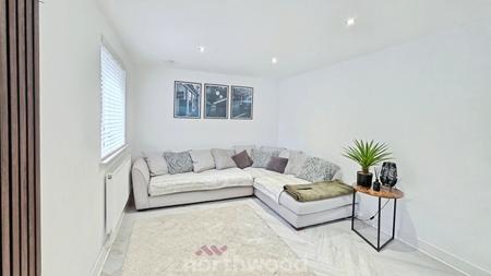 3 bedroom Detached house for sale in Blackberry Road, Lakeside, Doncaster, DN4