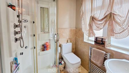 4 bedroom Semi-detached house for sale in Sandbeck Road, Bennetthorpe, Doncaster, DN4