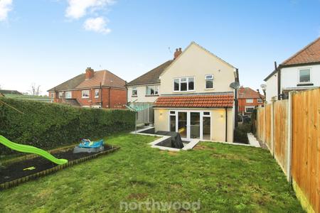 3 bedroom Semi-detached house for sale in The Grove, Wheatley Hills, Doncaster, DN2