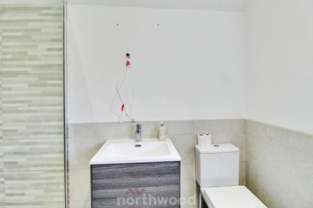 3 bedroom Semi-detached house for sale in The Grove, Wheatley Hills, Doncaster, DN2