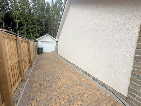 2 bedroom Semi-detached bungalow for sale in Braids Close, Alyth, PH11