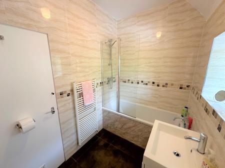 4 bedroom Maisonette for sale in Farington Street, Dundee, DD2