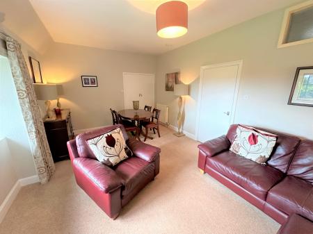 4 bedroom Maisonette for sale in Farington Street, Dundee, DD2