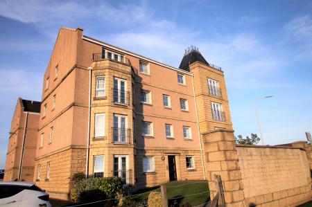 2 bedroom Flat for sale in Inverewe Place, Dunfermline, KY11
