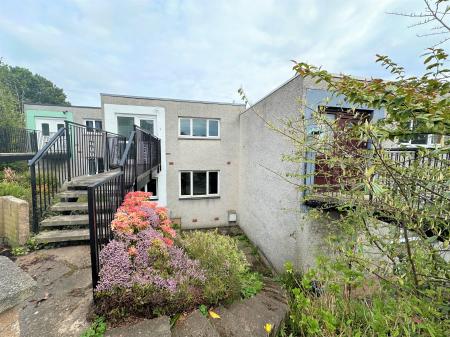 4 bedroom Town house for sale in Minard Crescent, Dundee, DD3