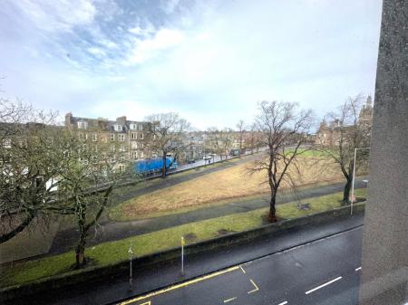 2 bedroom Flat for sale in Pitkerro Road, Dundee, DD4