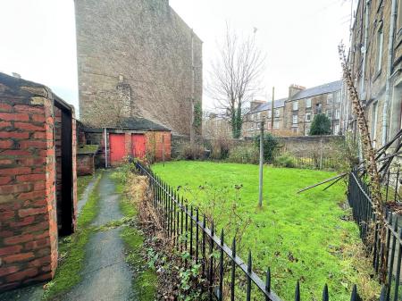 2 bedroom Flat for sale in Pitkerro Road, Dundee, DD4