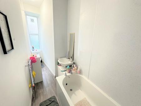 2 bedroom Flat for sale in Victoria Road, Dundee, DD1
