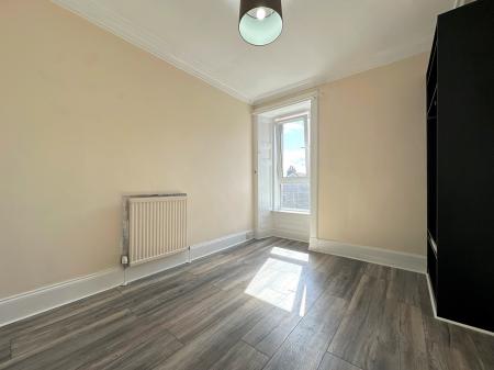 2 bedroom Flat to let in Eden Street, Dundee, DD4