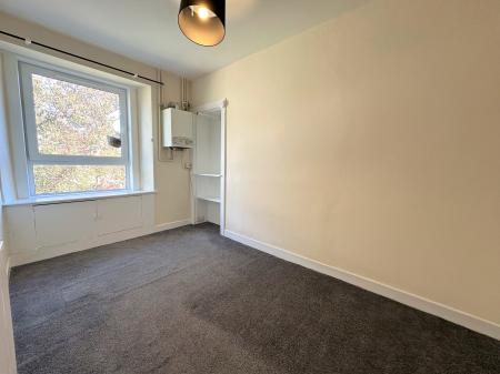 2 bedroom Flat to let in Eden Street, Dundee, DD4