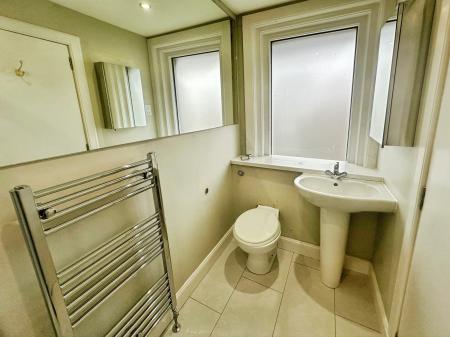 3 bedroom Flat to let in Perth Road, Dundee, DD2