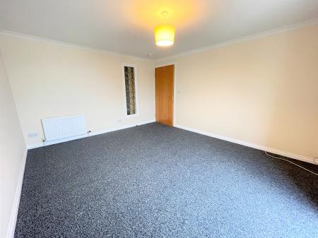 2 bedroom Flat to let in Marine Parade, Dundee, DD1