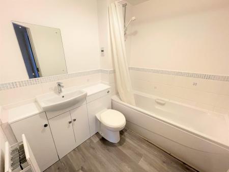 2 bedroom Flat to let in Marine Parade, Dundee, DD1