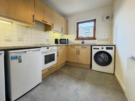 2 bedroom Flat for sale in Arbroath Road, Dundee, DD4