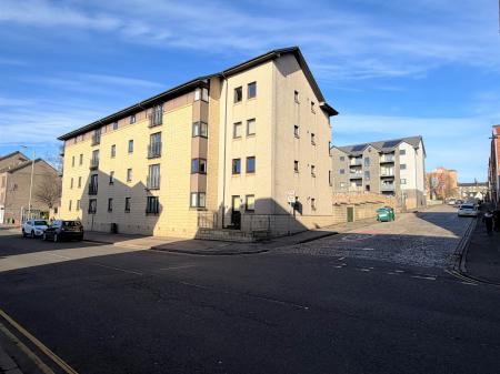 2 bedroom Flat for sale in Arbroath Road, Dundee, DD4