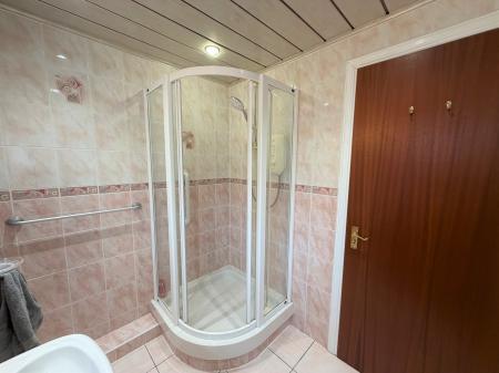 2 bedroom Flat for sale in Arbroath Road, Dundee, DD4