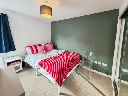2 bedroom Flat for sale in Arbroath Road, Dundee, DD4