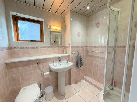 2 bedroom Flat for sale in Arbroath Road, Dundee, DD4