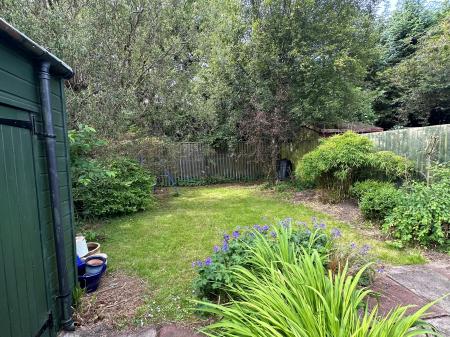 4 bedroom Semi-detached house to let in Lintrathen Gardens, Dundee, DD3