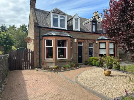4 bedroom Semi-detached house to let in Lintrathen Gardens, Dundee, DD3
