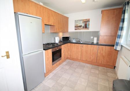 2 bedroom Flat to let in Mill Road, Invergowrie, DD2