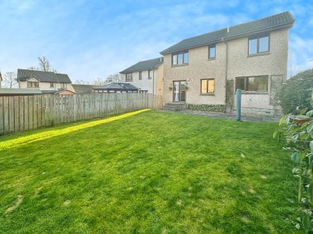 4 bedroom Detached house to let in Mary Findlay Drive, Longforgan, DD2