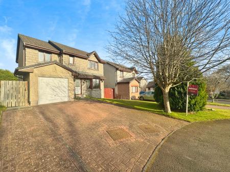 Mary Findlay Drive, Longforgan, DD2