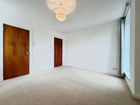 2 bedroom Flat for sale in West Victoria Dock Road, City Quay, Dundee, DD1