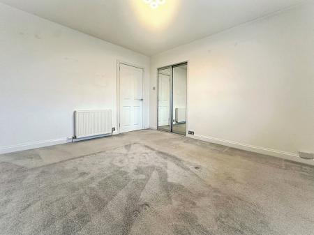 2 bedroom Flat to let in Pentland Crescent, Dundee, DD2